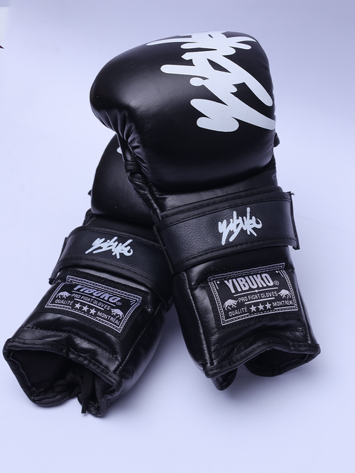LACE CONVERTERS (BLACK)